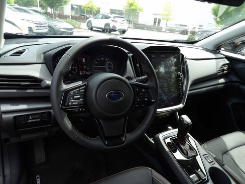 Used 2025 Subaru Crosstrek 2.5i Limited w/ Crosstrek Mirror Package AWD/4WD image 10