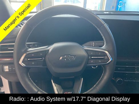 Used 2025 Chevrolet Traverse Z71 w/ Driver Confidence Package AWD/4WD image 5