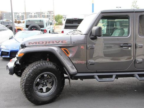 Used 2021 Jeep Gladiator Mojave image 4