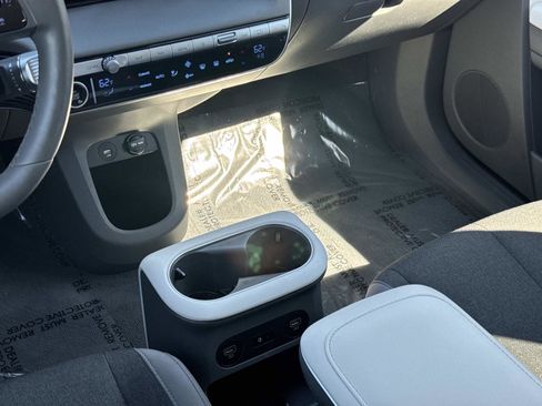 Used 2024 Hyundai Ioniq 5 SEL image 10