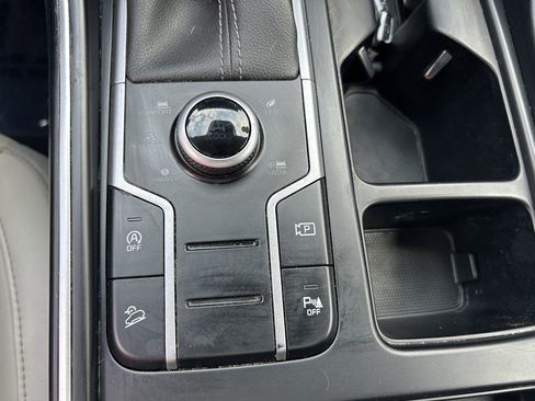 Used 2023 Kia Sorento S w/ Panoramic Sunroof Package AWD/4WD image 18