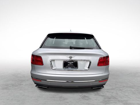 Used 2018 Bentley Bentayga AWD/4WD image 9