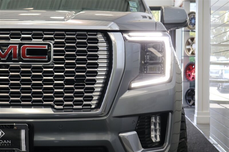 Used 2022 GMC Yukon Denali AWD/4WD image 37