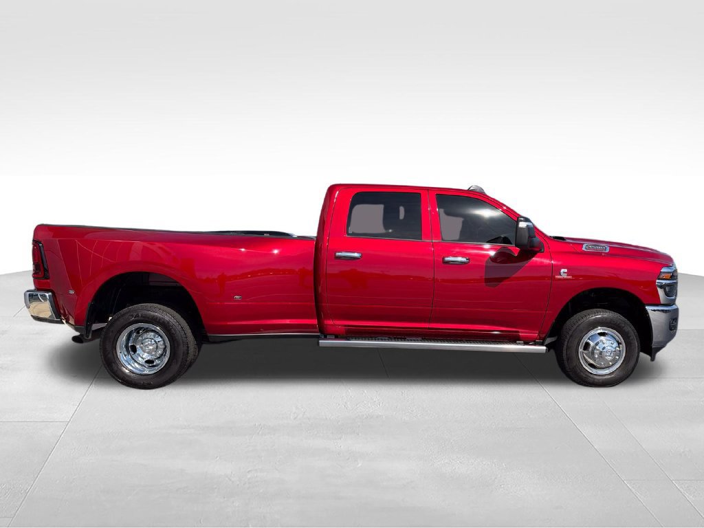 Used 2026 RAM 3500 Tradesman AWD/4WD image 5