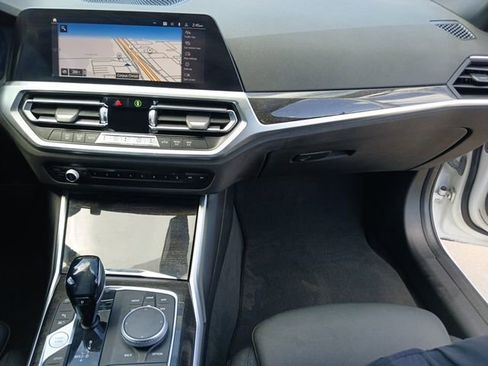 Used 2021 BMW 330e w/ Convenience Package image 17