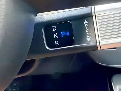 New 2026 Hyundai Kona SEL Premium image 16