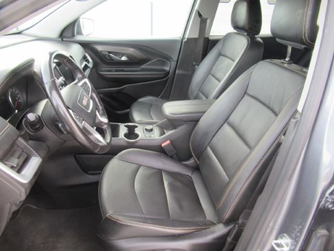 Used 2020 GMC Terrain SLT w/ Preferred Package image 9