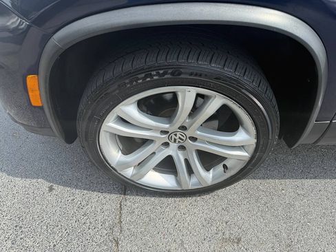 Used 2013 Volkswagen Tiguan S FWD image 10