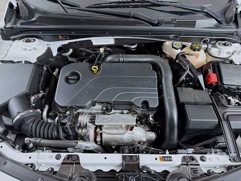 Used 2023 Chevrolet Malibu LT image 15