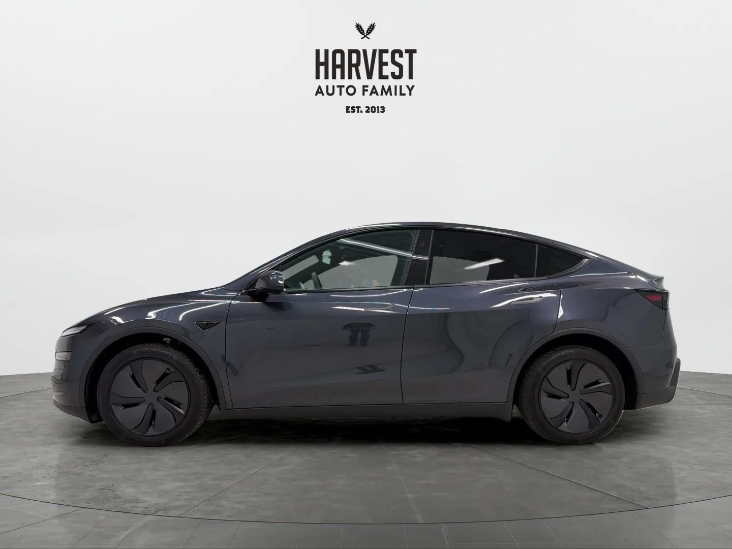 Used 2026 Tesla Model Y Long Range AWD/4WD image 2