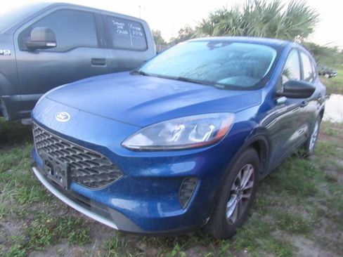 Used 2022 Ford Escape S FWD image 3