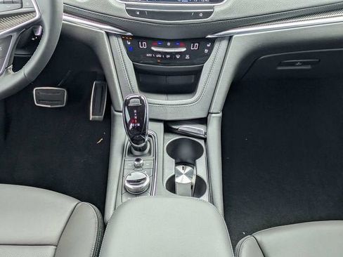 New 2026 Cadillac XT5 Sportv AWD/4WD image 17
