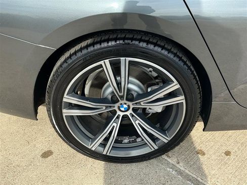 Used 2020 BMW 330i Sedan w/ Premium Package image 21