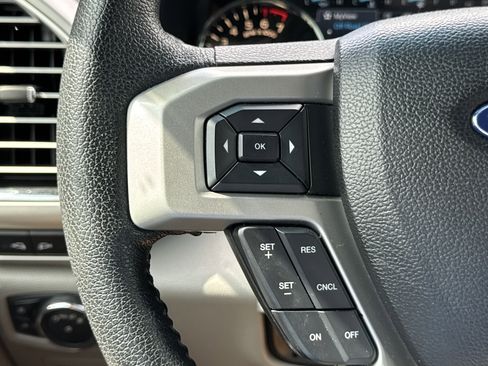 Used 2015 Ford F150 Lariat RWD image 14