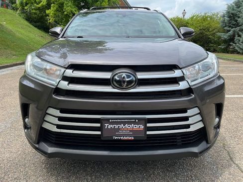 Used 2019 Toyota Highlander XLE AWD/4WD image 31