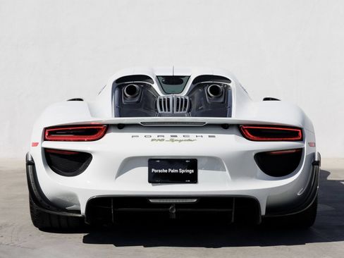 Used 2015 Porsche 918 Spyder AWD/4WD image 6