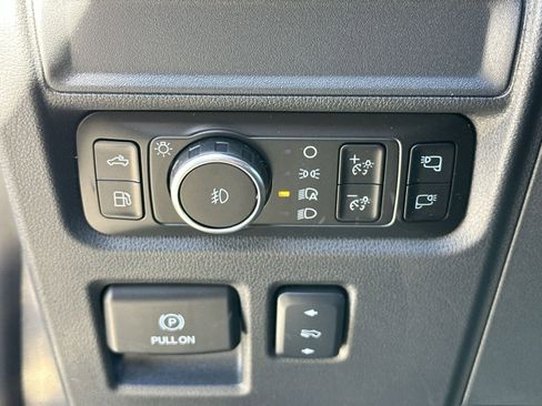 New 2025 Ford F150 Lariat w/ Equipment Group 501A Mid image 17