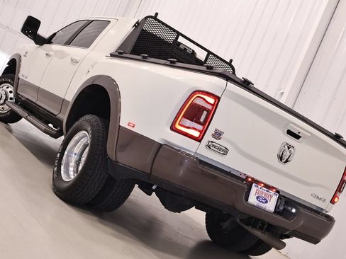 Used 2023 RAM 3500 Limited AWD/4WD image 47
