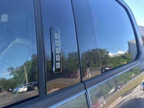 Used 2020 Ford F150 Lariat RWD image 12