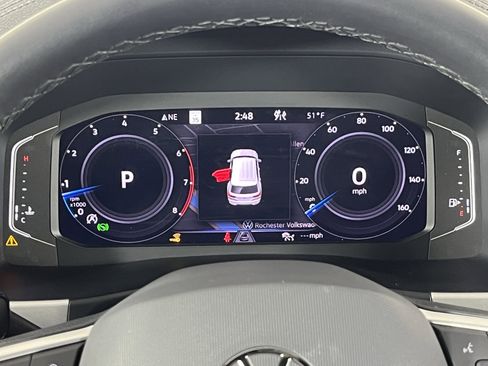 Used 2023 Volkswagen Atlas Cross Sport SEL Premium R-Line image 13