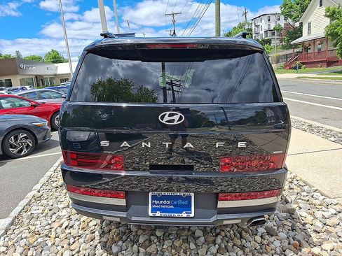 Certified 2024 Hyundai Santa Fe Limited AWD/4WD image 15