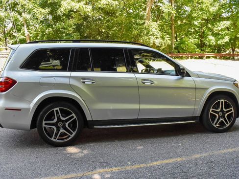 Used 2019 Mercedes-Benz GLS 550 4MATIC w/ Driver Assistance Package image 9