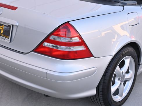 Used 2002 Mercedes-Benz SLK 320 image 33