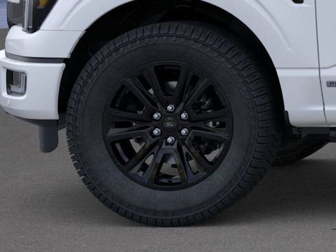 New 2025 Ford F150 Platinum w/ FX4 Off-Road Package image 19