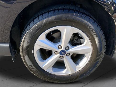 Used 2019 Ford Edge SE FWD image 11