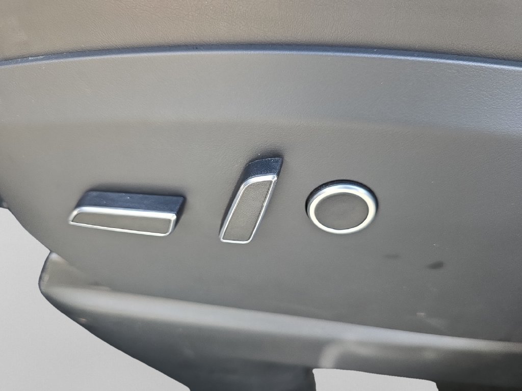 Used 2023 Tesla Model X Plaid AWD/4WD image 18