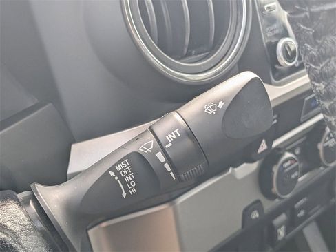 Used 2022 Toyota Tacoma SR5 image 26