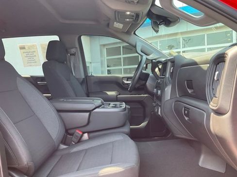 Used 2024 Chevrolet Silverado 1500 Custom Trail Boss w/ Turbomax Blackout Package AWD/4WD image 9