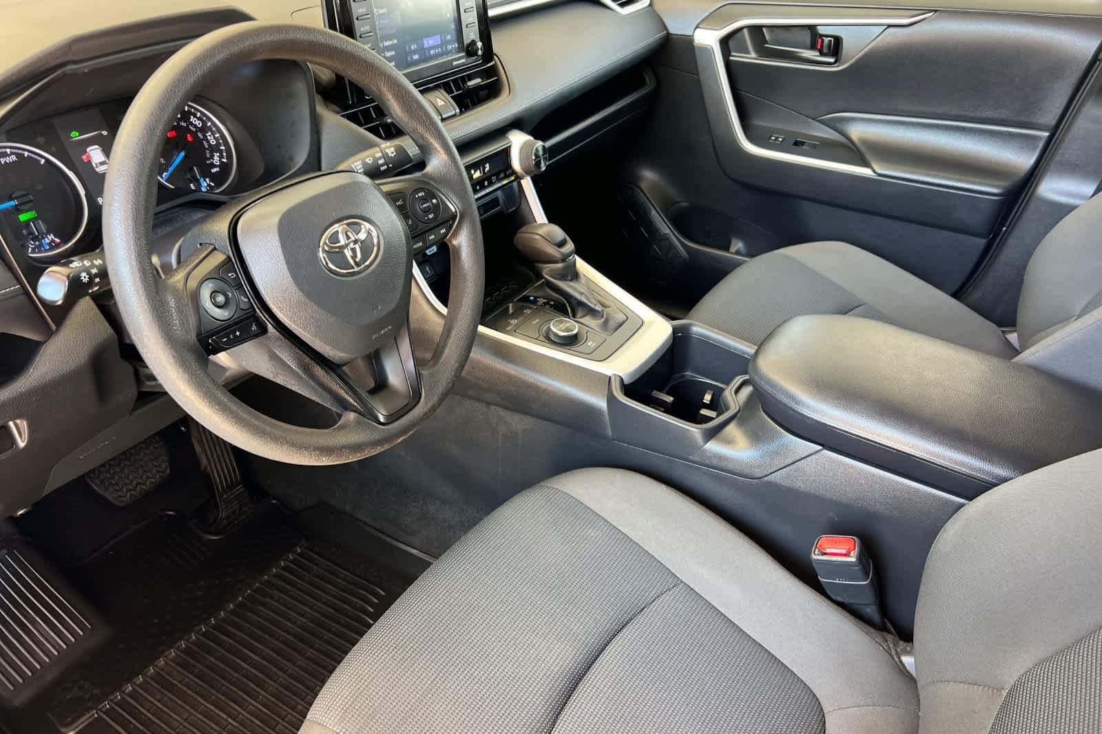 Certified 2022 Toyota RAV4 LE AWD/4WD image 11