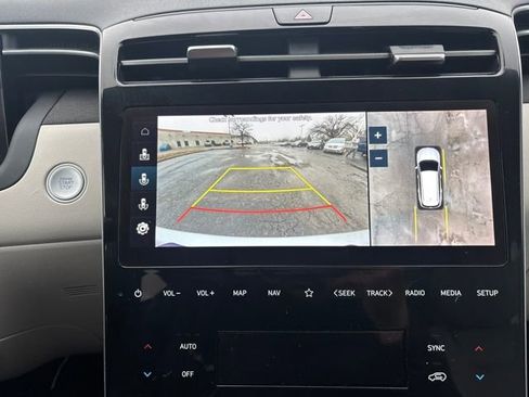 Certified 2022 Hyundai Tucson Limited image 21