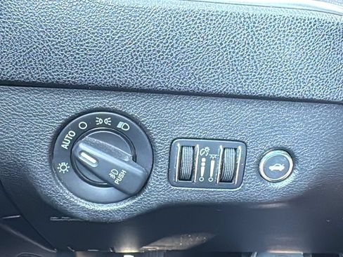 Used 2013 Dodge Charger R/T RWD image 25