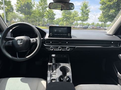 Used 2022 Honda Civic LX image 29