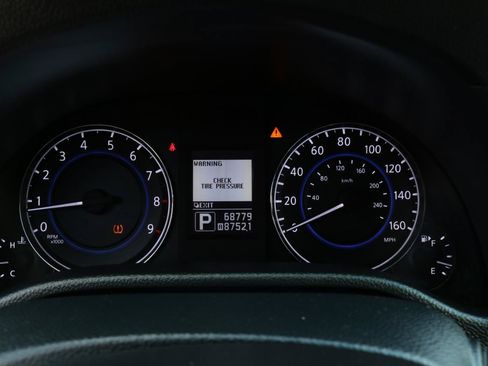Used 2012 INFINITI G37 x Sedan w/ Premium Pkg AWD/4WD image 30