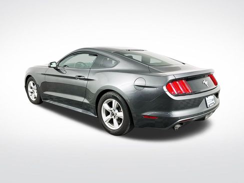 Used 2017 Ford Mustang Coupe RWD image 6