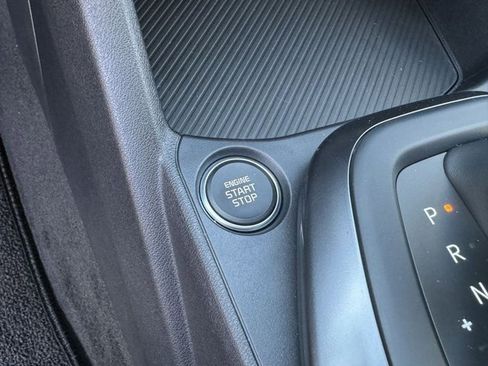Used 2025 Kia K4 LX image 21