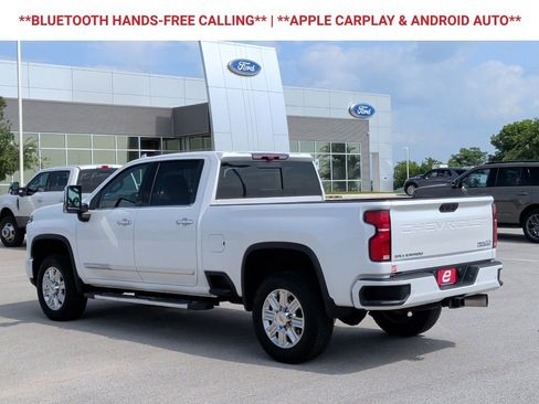 Used 2025 Chevrolet Silverado 2500 High Country w/ Technology Package AWD/4WD image 6