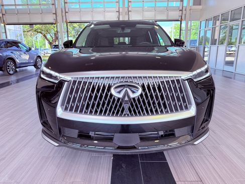 Certified 2026 INFINITI QX60 Luxe w/ Cargo Package FWD image 2