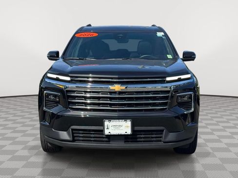 Used 2026 Chevrolet Traverse LT w/ Sun and Wheel Package AWD/4WD image 2