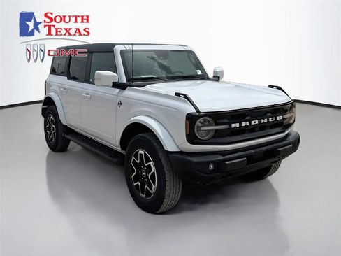 Used 2024 Ford Bronco Outer Banks AWD/4WD image 1