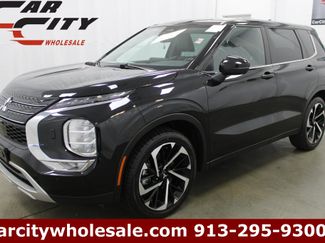Used 2023 Mitsubishi Outlander SE video 1