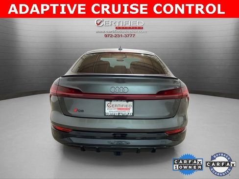 Used 2024 Audi Q8 e-tron Premium Plus image 5