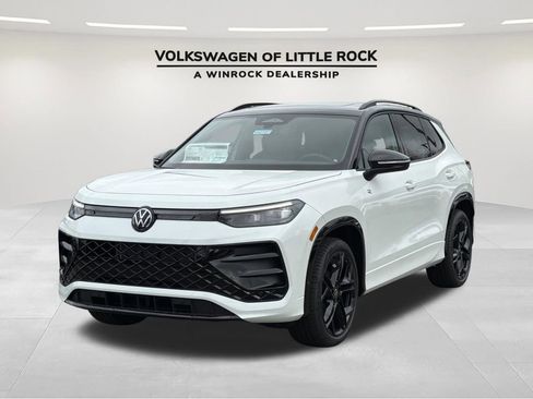New 2026 Volkswagen Tiguan SE R-Line FWD image 1