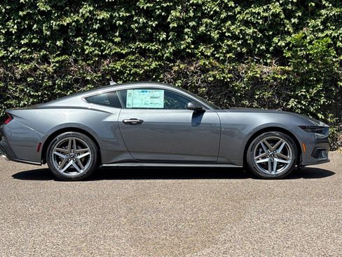 New 2025 Ford Mustang Coupe image 3