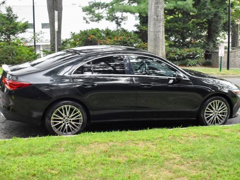 Used 2020 Mercedes-Benz CLA 250 4MATIC image 8