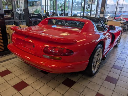 Used 1994 Dodge Viper RT/10 RWD image 4