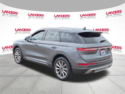 Used 2022 Lincoln Corsair AWD w/ Premium Package image 4